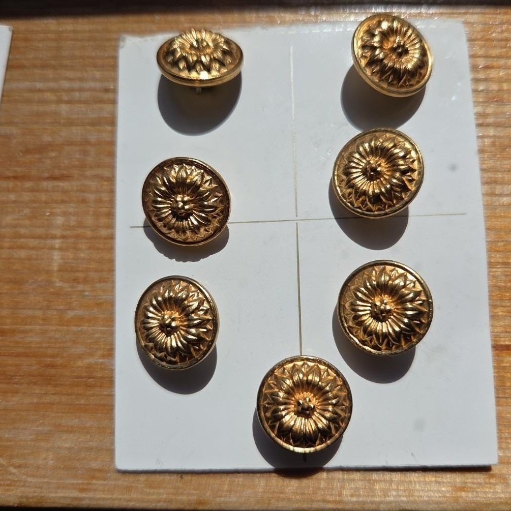 Vintage Assorted 5 Lots Metal Gold Silver Wood Leather Bsa Buttons Shanks Holes